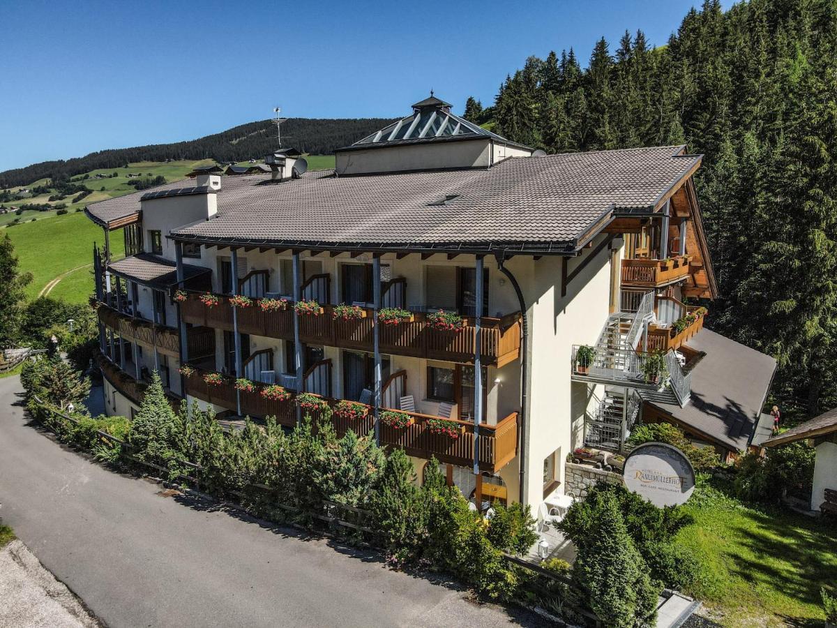 פונס Hotel Ranuimuellerhof מראה חיצוני תמונה