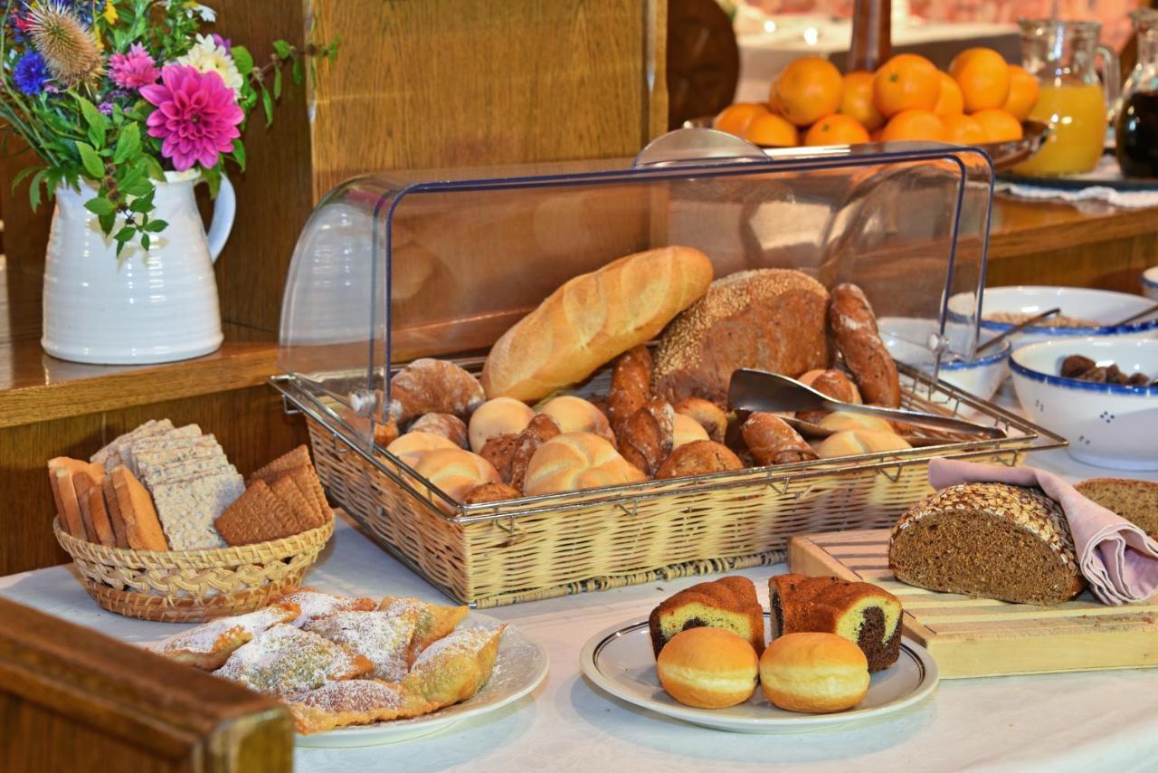 פונס Hotel Ranuimuellerhof מראה חיצוני תמונה