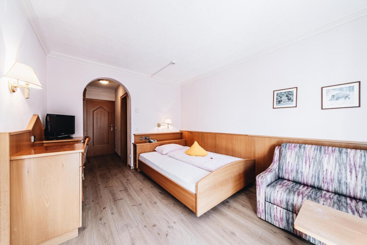 פונס Hotel Ranuimuellerhof מראה חיצוני תמונה