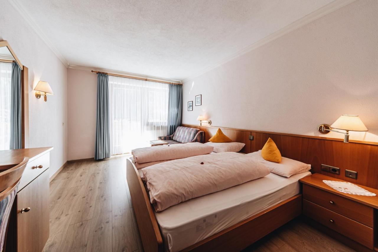 פונס Hotel Ranuimuellerhof מראה חיצוני תמונה