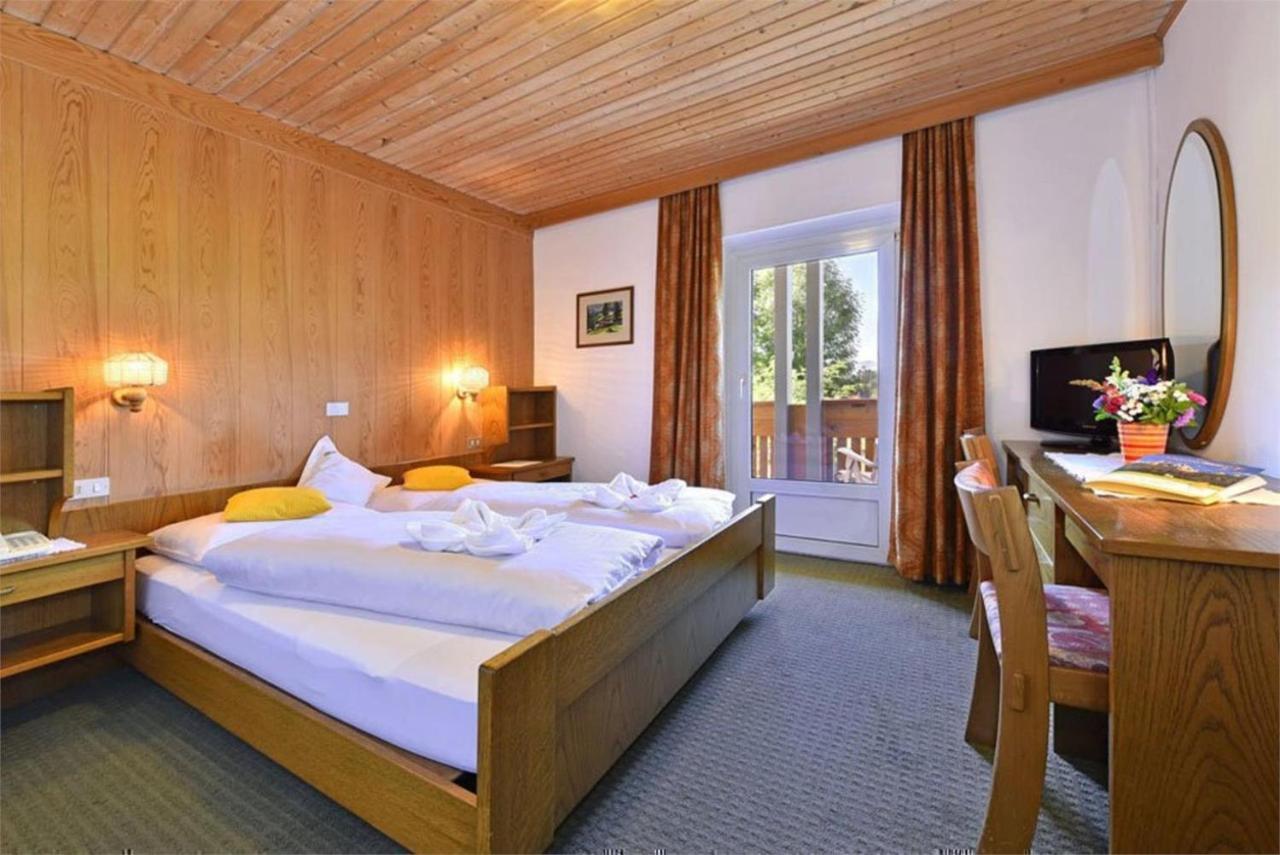 פונס Hotel Ranuimuellerhof מראה חיצוני תמונה